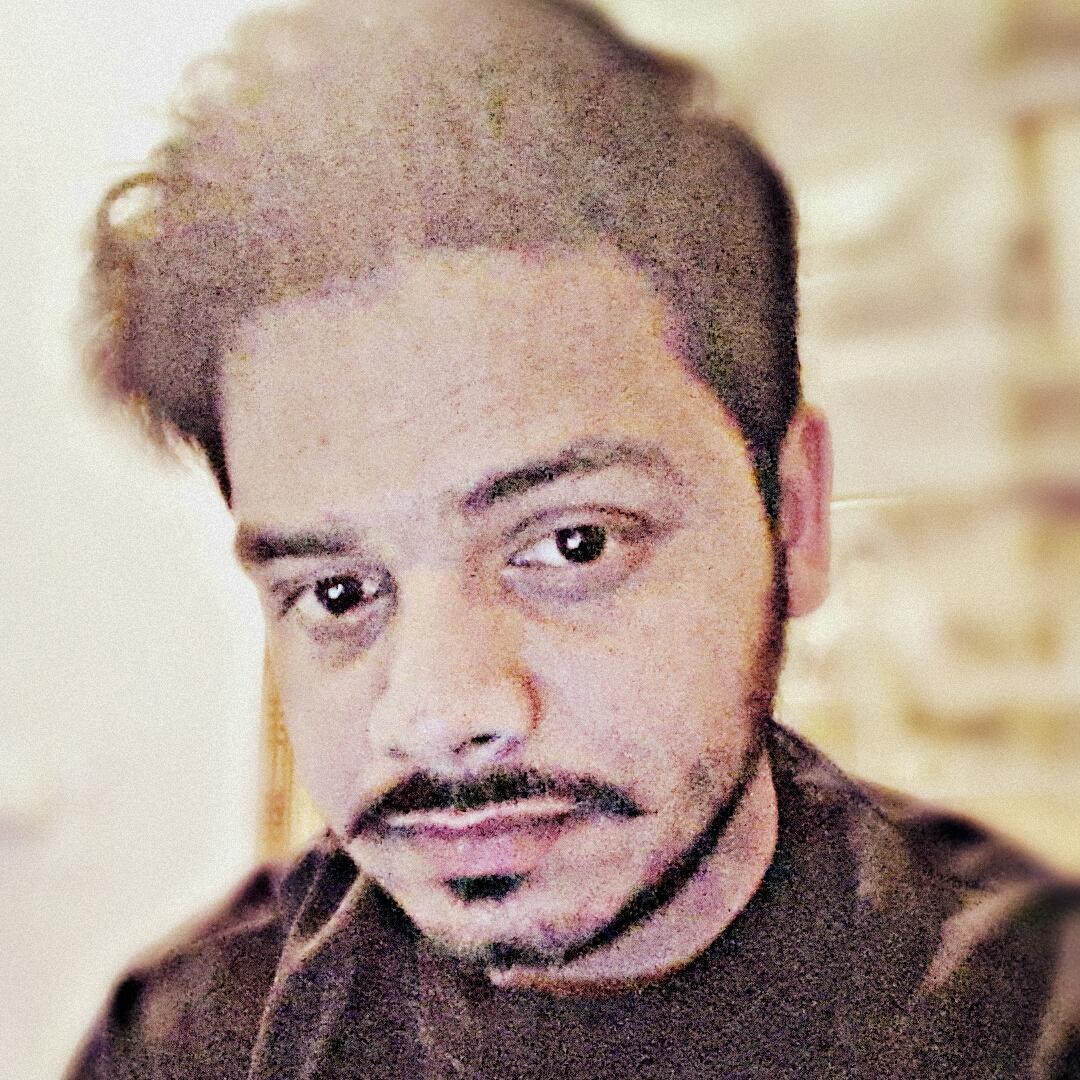 I'm from Earth, where I was born at an early age. I like creativity by nature. A cute, chilled out, chirpy person...