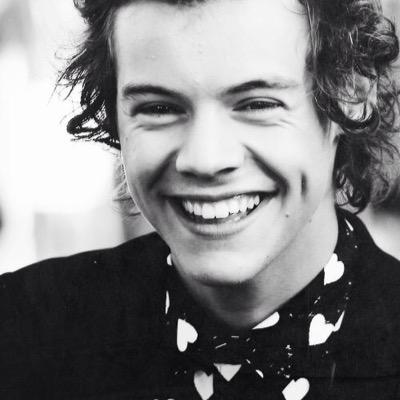 Free follow from @AHS_XVI,so follow her ,it will only take you a second (ask for followback) ^_^