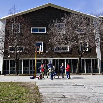 École Publique Davisville Public School.