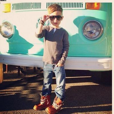 My mommy and princess is @OUAT_SnowWhite and David Nolan is my daddy. I am 5, and the future Charming.