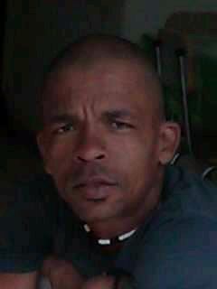 Hard worker who know what he wants, like to travel meeting inteligent peoplo reading good book can't stay without my blackberry