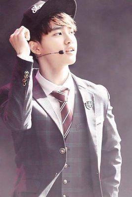 Sehun's long lost girlfriend
