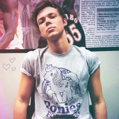 larrysexcam's profile picture. [I go first if you have proofs] no= gtf with your silly offer. Be nice to nice, if you are I'll give you plus dms ☺ x