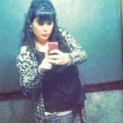 heyyyy!!! 
insta:alayna_hicks00 
kik:alayna_hicks00
snapchat: laney_lovely00