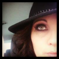 Melon Colic(@meledah) 's Twitter Profile Photo Melon Colic(@meledah) 's Twitter Profile Photo