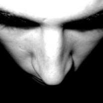 Toplum olarak depresyondayız. Ben de bunun en net örneğiyim. ————/— Birinin bilinçaltı olmam gerçek olmadığım anlamına gelmez.