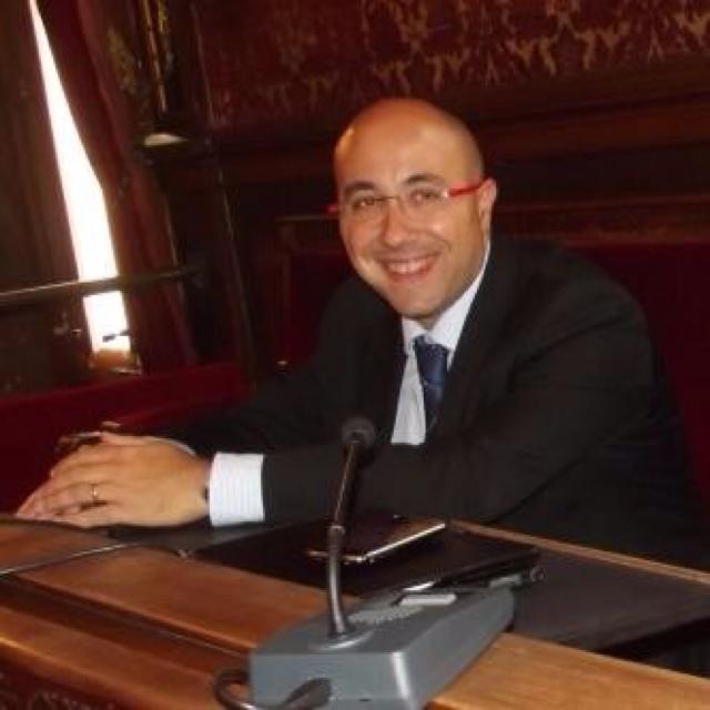 Tarragona/Altafulla. Advocat. Ex vocal COAFT. Ex regidor Ajuntament Tarragona. Professor associat URV. Secretari Fundació Bonanit.