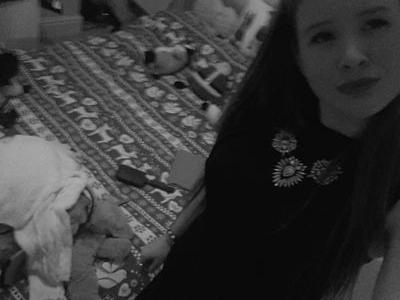 aimeehatton13's profile picture. You follow me I follow back xx