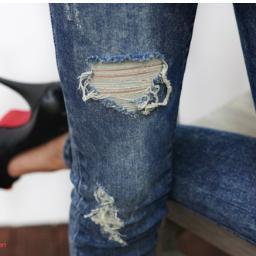 Chekulinsh's profile picture. -Garlaicība starp diviem cilvēkiem nerodas no fiziskas kopā būšanas.Tam par iemeslu ir garīgā atšķirība!-