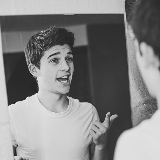 PlageoOficial's profile picture. 