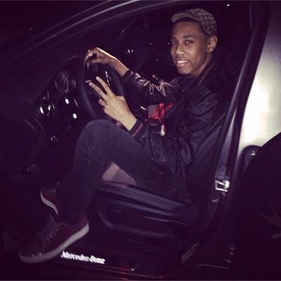 LRNZO_'s profile picture. 