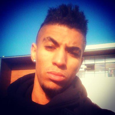SOCCER PLAYER  ⚽ 
DANCER - MODEL  
RAPPER SINGER   VLMKINGZ
Morrocan & Colombian boy