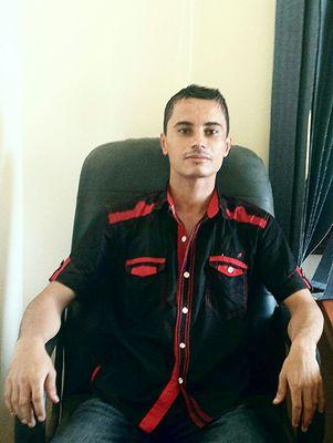 آلحَياة كَالطَريقْ آلمُلتفّ ؛ كُل شَيء تَفعلُه سَيعُود إليَك يُوماً مَآ ،
لذَآ آفعَل كُل مَآ هُو جَميلْ فَهُو مَردُودٌ إليَك ..!! ~~~♥