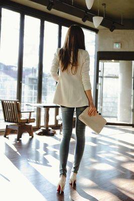 Whiskey_Babby's profile picture. I've been saved by the grace of southern charm. Obsessed with pearls, monograms and Audrey Hepburn. 8.03.14