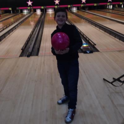 Rhebbo8's profile picture. 