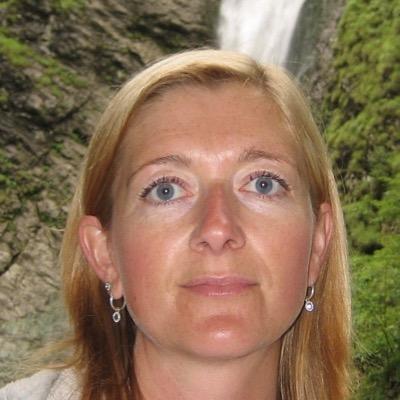 Cand.mag. i Læring og forandringsprocesser. Pædagog, pæd. meningsdanner og best. medlem i BUPL Storkbh. Fokus: #nyestemmer, #pæddk, #bhvchat #skolechat #bupl