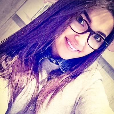 -algerienne dans les vennes si sa te genne c que t la haine -decale et laisse la place ✋ les algeriens ont trop la classe❤️