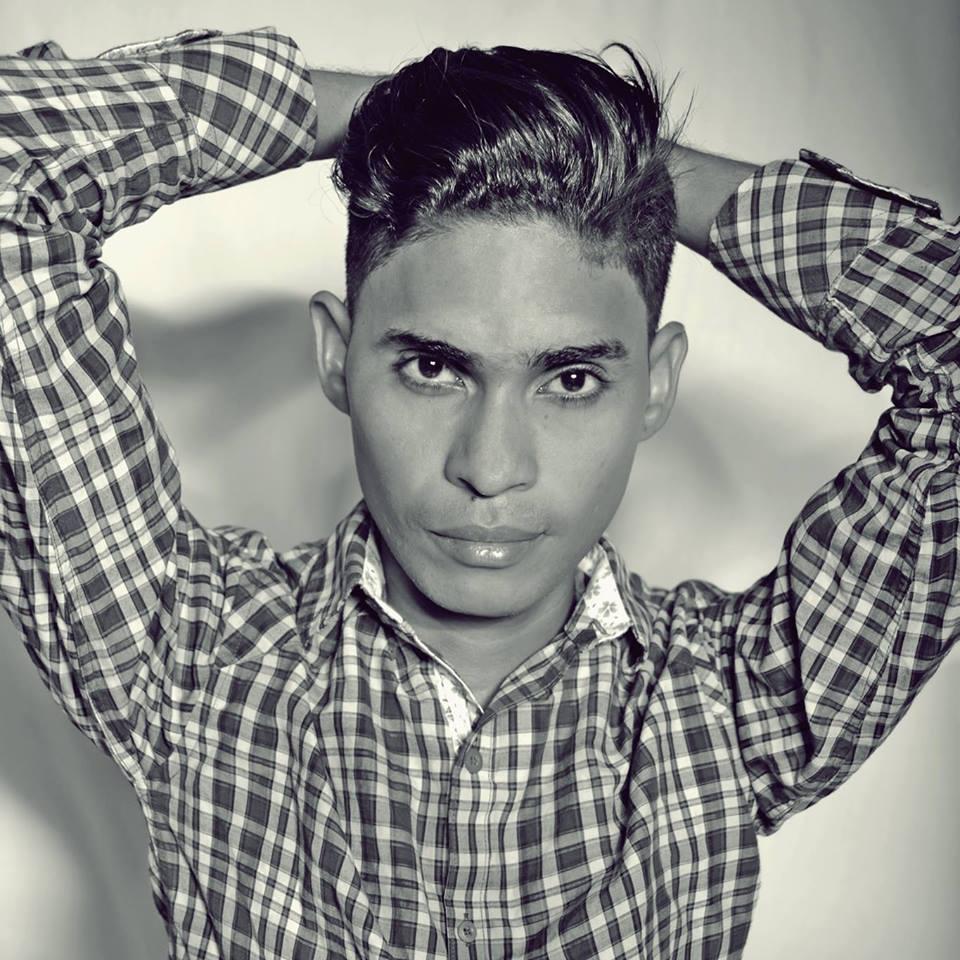 feliz, no hay que seguir un modelo para ser feliz, solo ser tu, unico e inimitable
