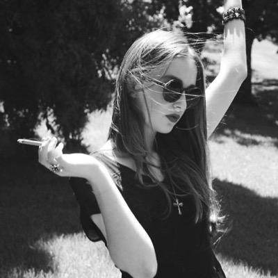 calmenoirceur's profile picture. Une oasis de fureur dans un monde de putes