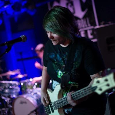 shortversi0n's profile picture. vocalist at @companycallsdc