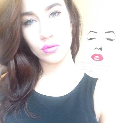 Here with tips and tricks on hair,makeup,beauty and lifestyle WEBSITE: https://t.co/DMVM011uB5