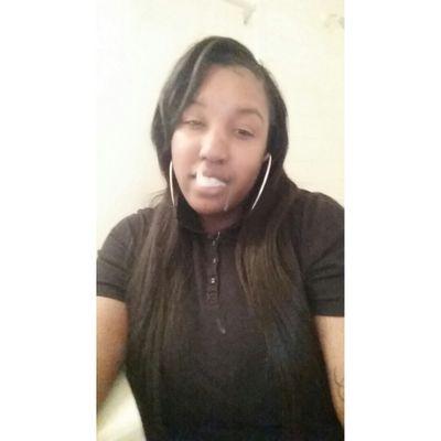dey think tht i love'em but i love'em all Queen Ash i am all bitches bow down & stay in yuhr lane