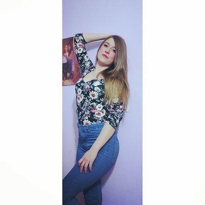 you and I, my and you. 22// Instagram: jessicagonzalezv_