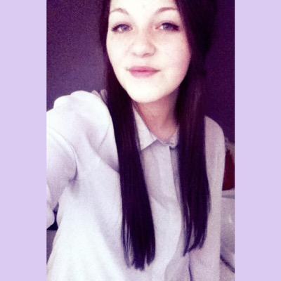 Follow me and ill follow back, if you unfollow me ill unfollow you (: