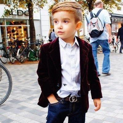 Mommy @CapitolBabeJazz Daddy @DefiantHunter_