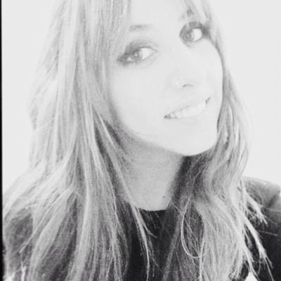 Andreafdez11's profile picture. Nunca dejes que tu miedo decida tu destino.