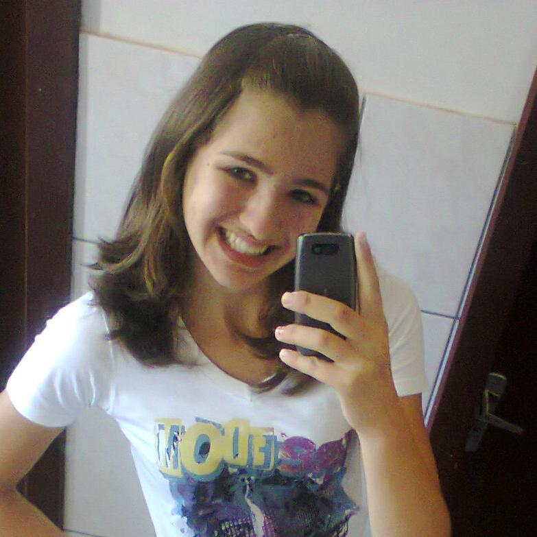 ame a vida e os bons amigos pois a vida é curta e os bons amigos são poucos