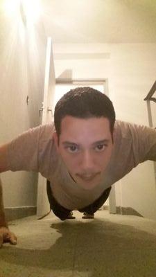 Ator, Roteirista, Cantor, Compositor, Comediante e Mestre RPG live action Vampire