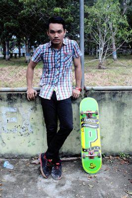 vadlygitara's profile picture. Pin: 7C95E348