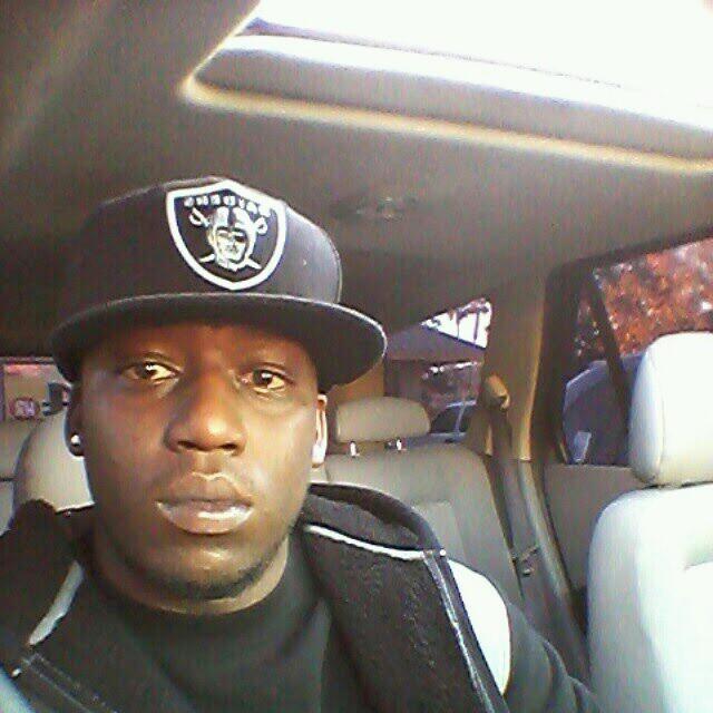 KcCanzater's profile picture. 