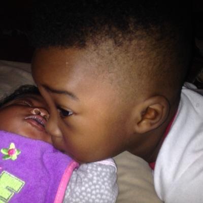 Im 23 yrs old Im a mother of 2....single parents & livin life