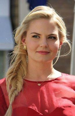 Hi I'm Emma! 50 Shades of Emma Swan here.