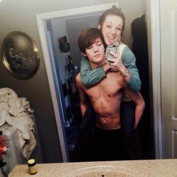 Abaiwownwqvuq's profile picture. 