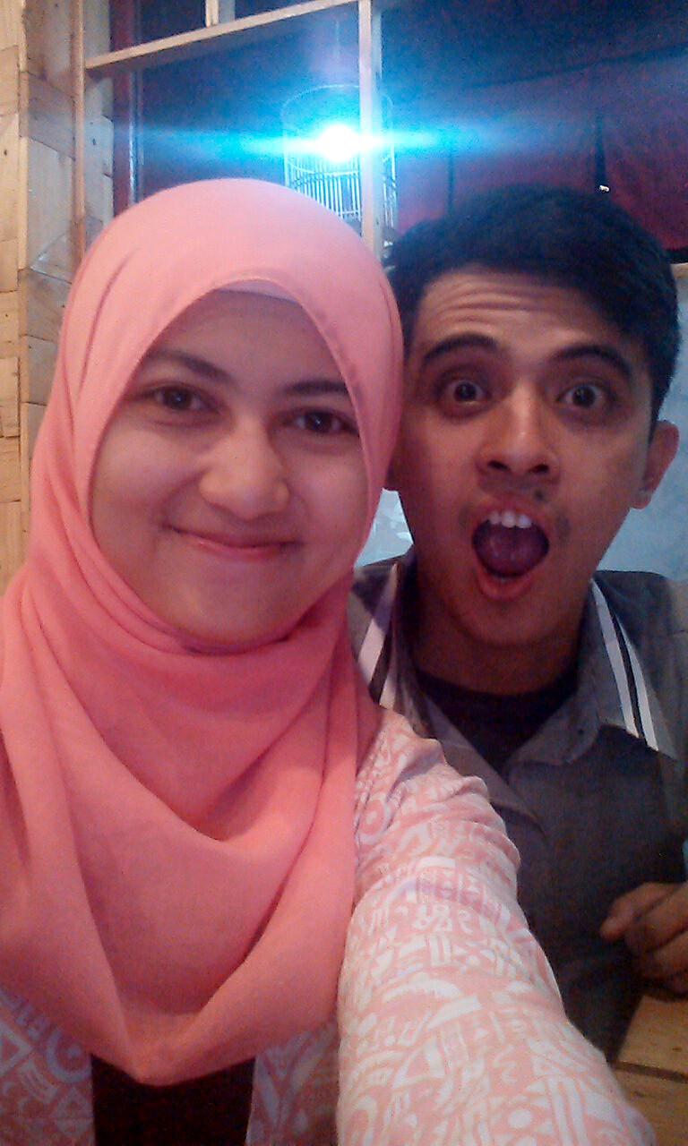 Husnivauzi's profile picture. Music be the food of love