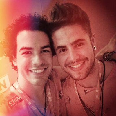Sabe aquele meu sorriso? Então, ele é seu - @leandrss