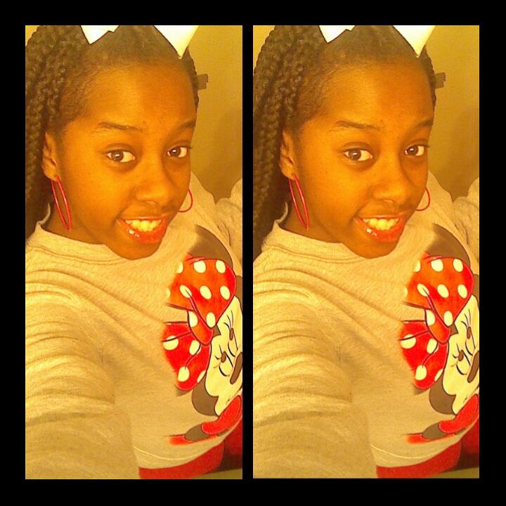 kik mhe niviara,while ur reading dis mind az well follow me add me on ig naviara208