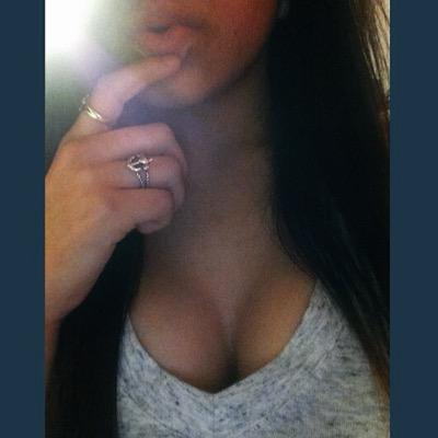 19|Bi|CommMajor|Spoiled|DTX