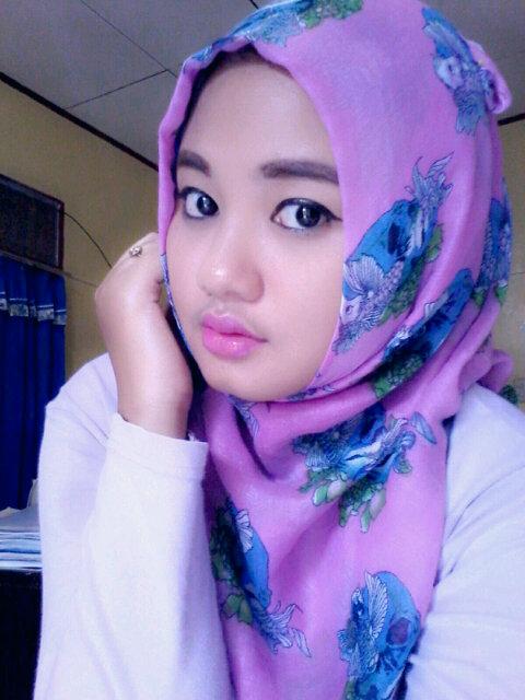 GitaAre's profile picture. Wijaya