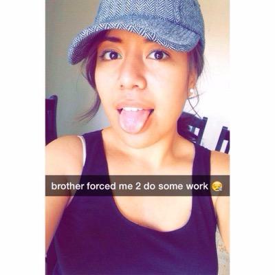 jesshyna_'s profile picture. Sharon Fiaui 
Iknow you are reading this so dont stop yourself tap that blue button &ill tap yours too if you know what i mean (;  
You do you &ill do me ✌️