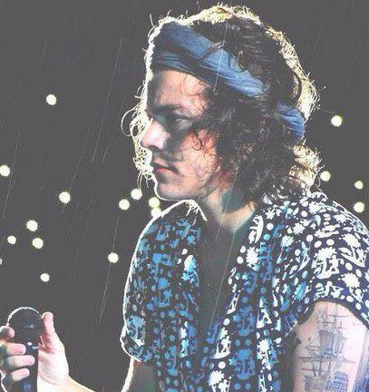 follow @uwestyles