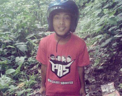 You'll never walk alone 
vhinot{} :* 3