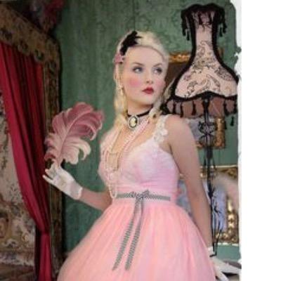 collection_au's profile picture. 