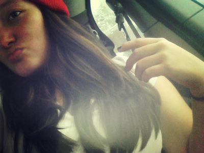 I am a Boxer
Singer Pianist and Dancer
I want to do gymnastics again 
Hmu whenever to learn more about me
Kik:vonixo