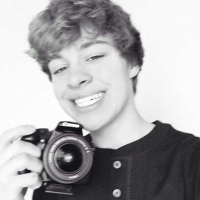 PLS FOLLOW @CHRISTIANIRVANA ILY