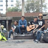 FOREVER DECEMBER (@foreverdecembr) 's Twitter Profile