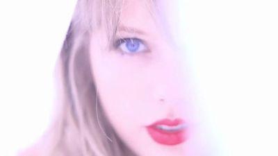 taylor swift                                                     oversized sweaters                                                       tea